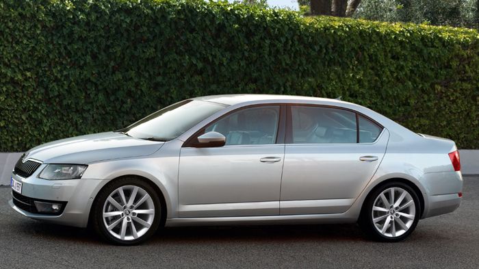 Η έκδοση με το μακρύ μεταξόνιο της Skoda Octavia δεν θα διαφοροποιείται αισθητικά από την υπάρχουσα. Φυσικά, οι χώροι για τους πίσω επιβάτες θα είναι 
